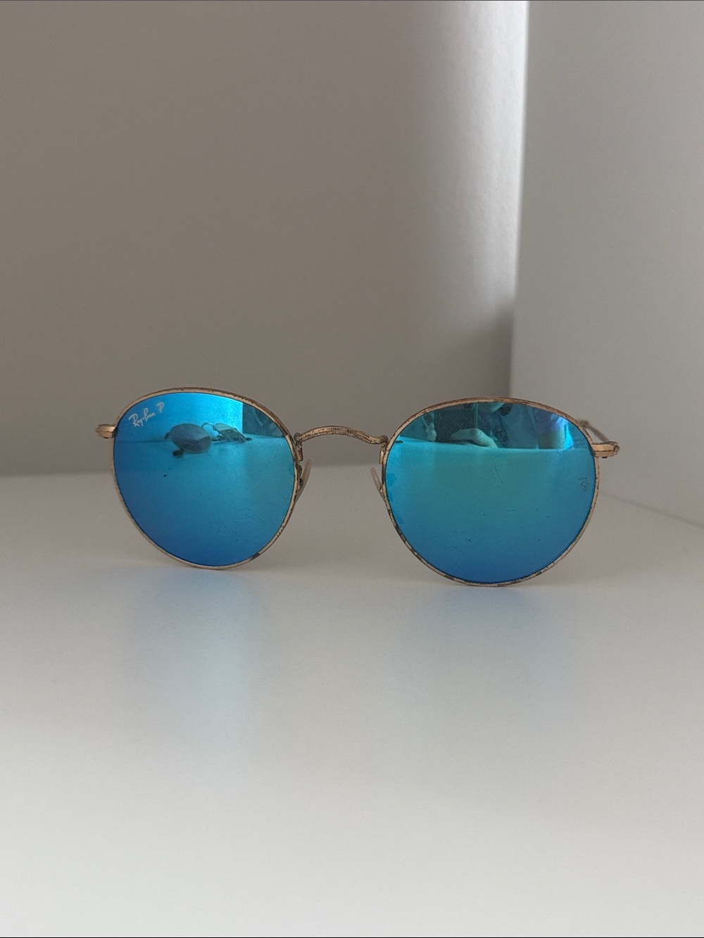 Ray-Ban Round Sunglasses with Bright Blue Mirrored Lenses